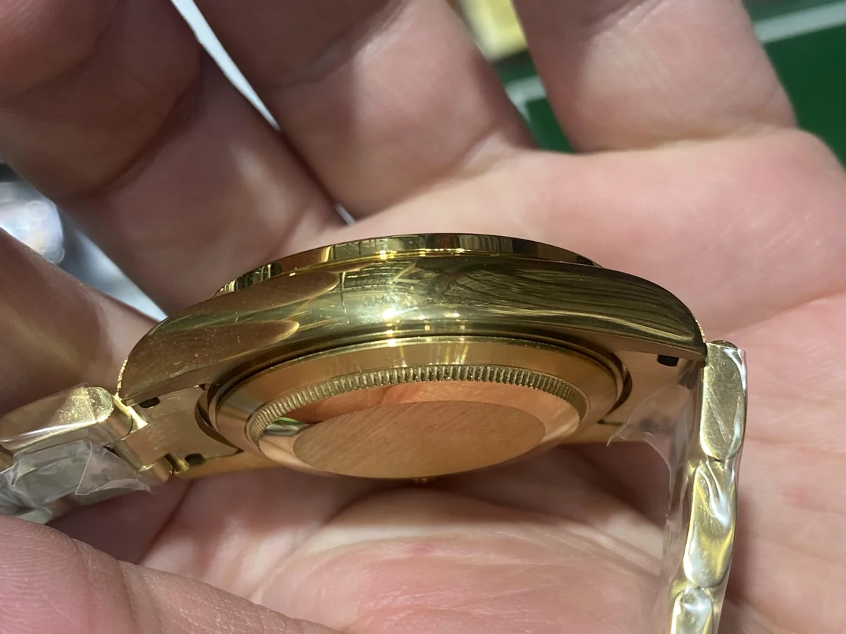 swiss watch movements explained - luxury timepiece