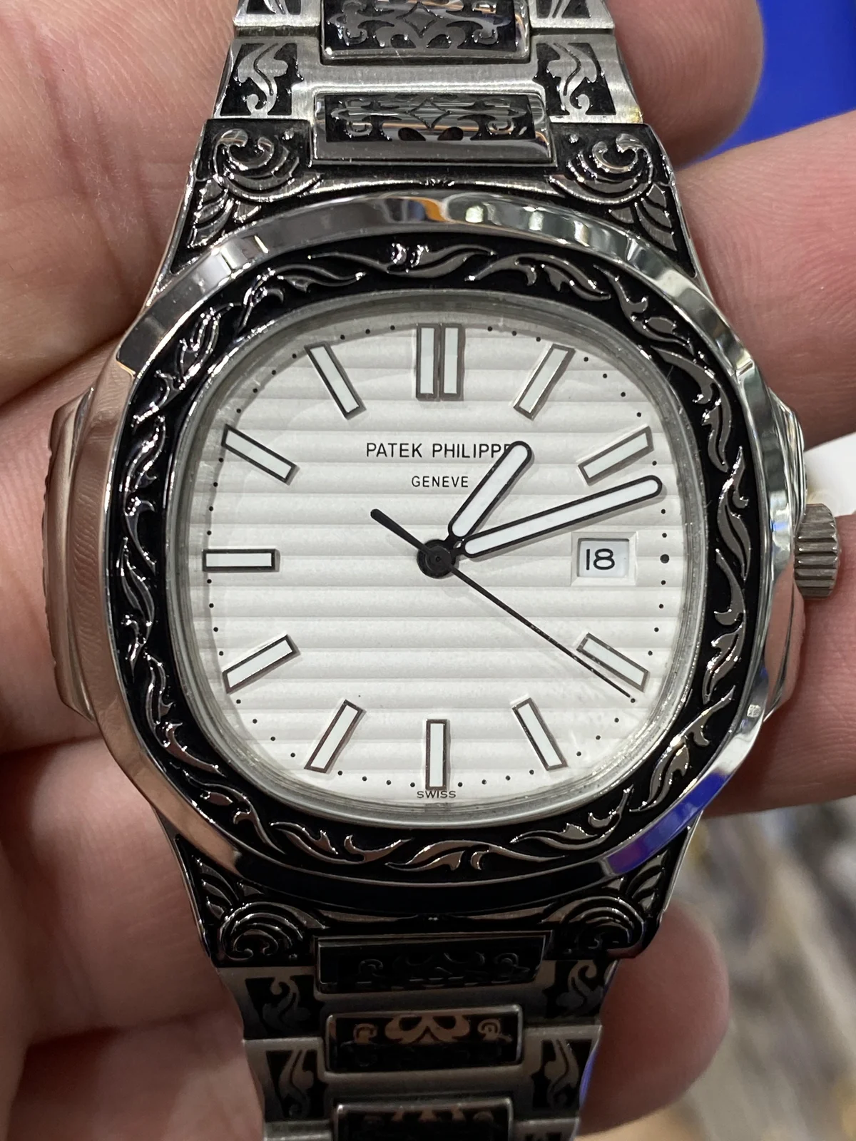 patek philippe nautilus 5711 - luxury timepiece