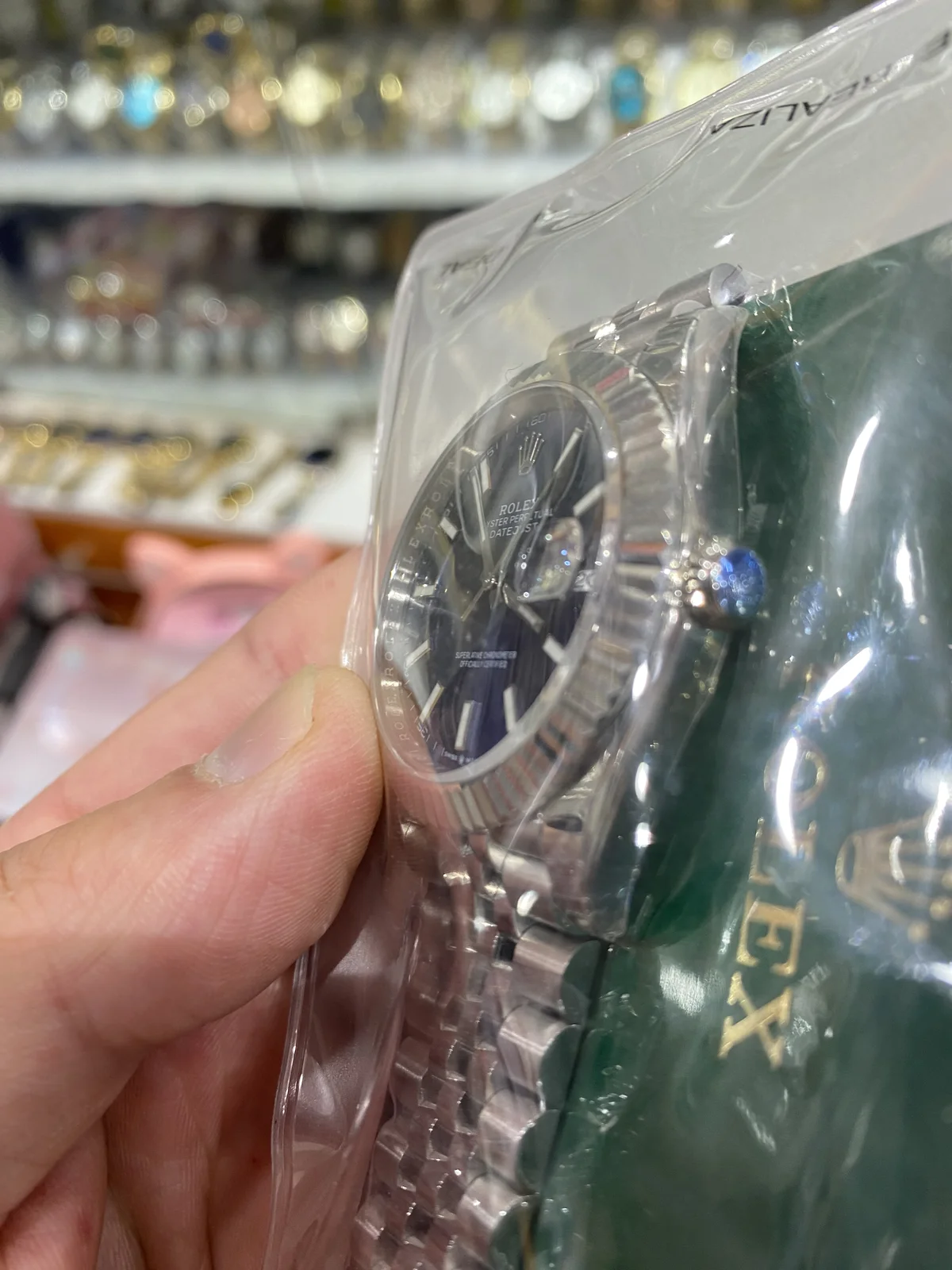 rolex explorer vs submariner detailed comparison