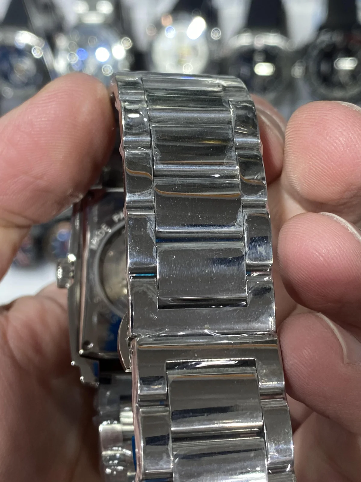 Best Watches for Business Men - detail