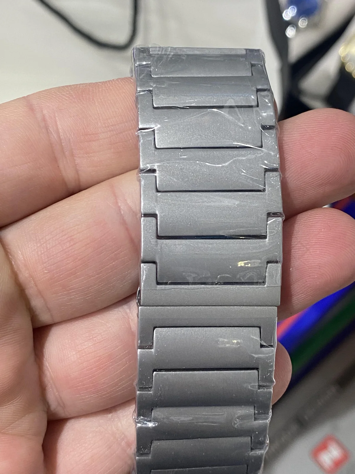 Bulgari Serpenti Watch Guide - detail