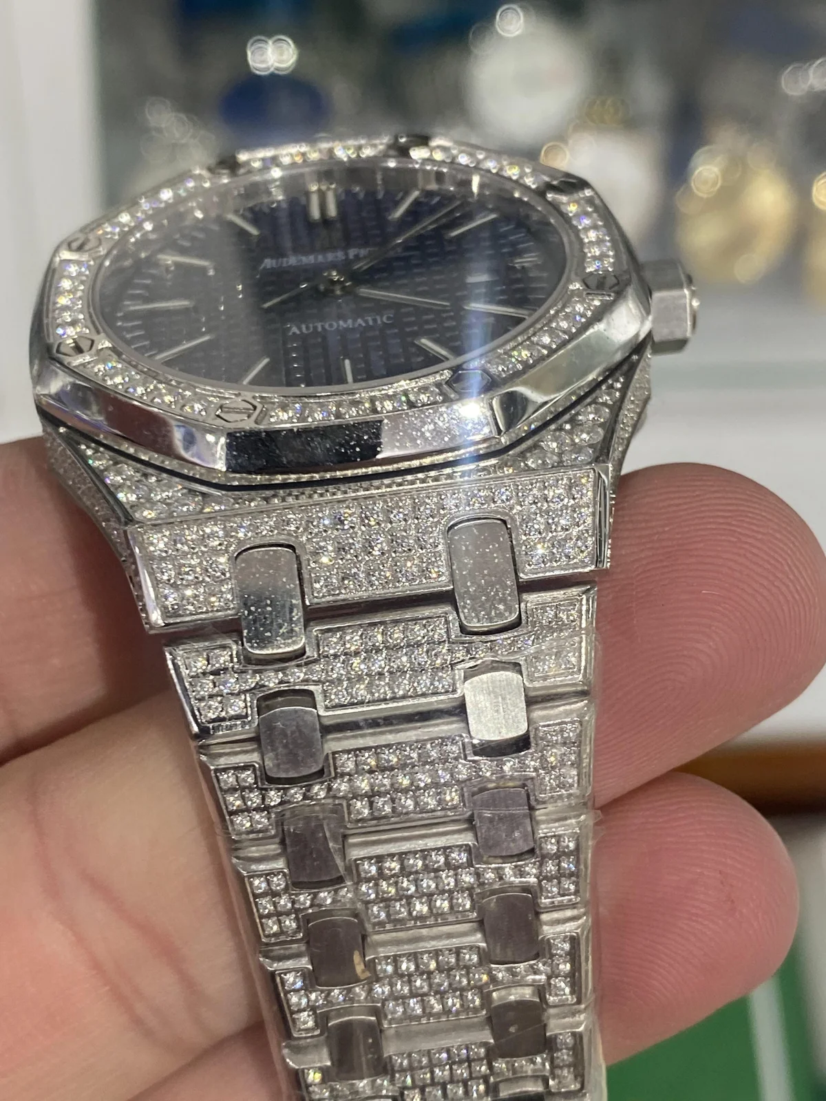 AP Millenary Collection Guide - detail