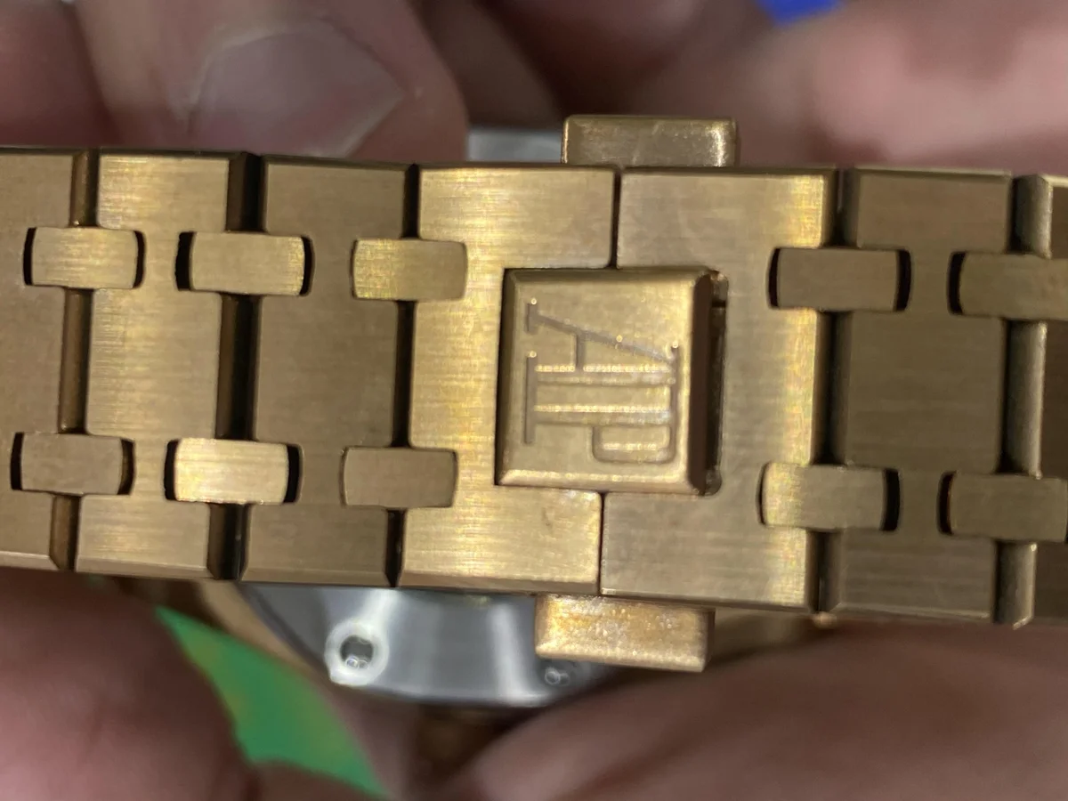 AP Royal Oak Concept Review - detail