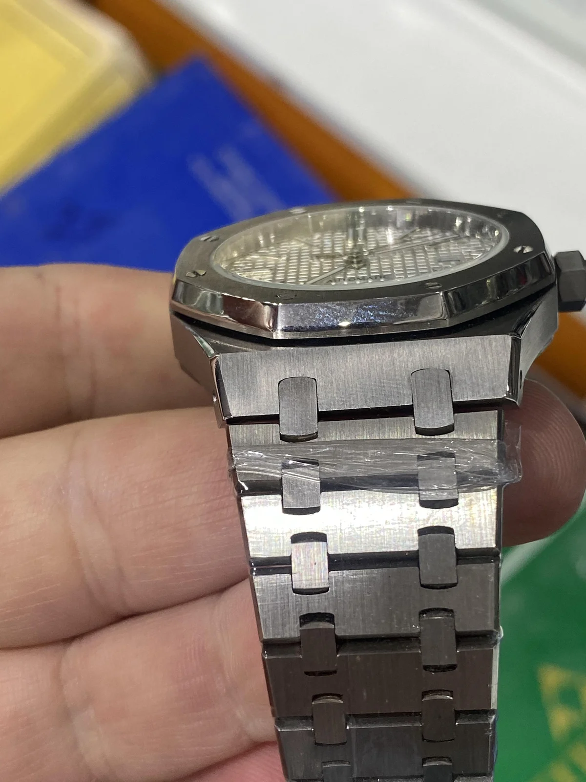 AP Royal Oak 41mm vs 37mm - detail