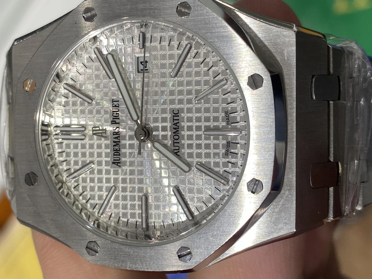 Audemars Piguet Royal Oak Offshore Review - detail