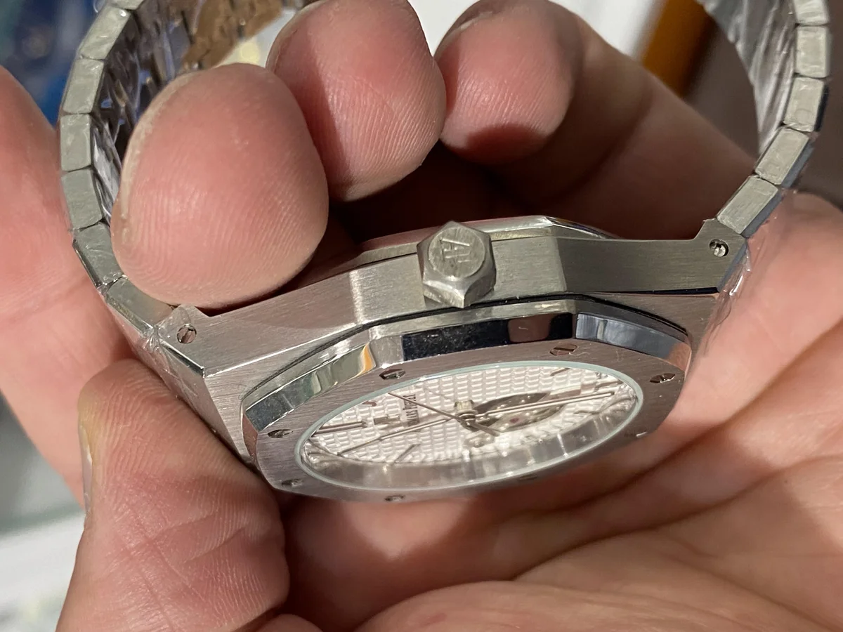 Audemars Piguet Royal Oak Offshore Review - detail