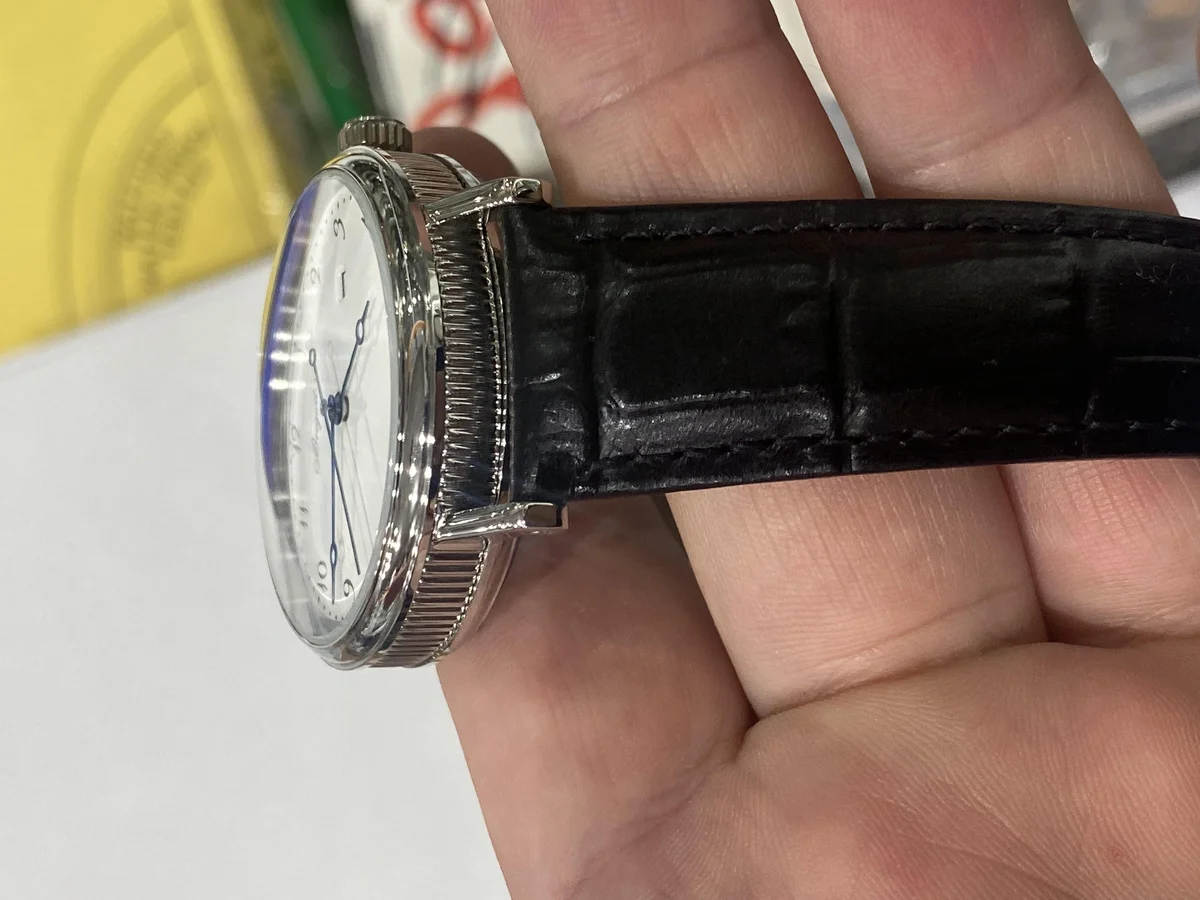 Breguet Classique Review - detail