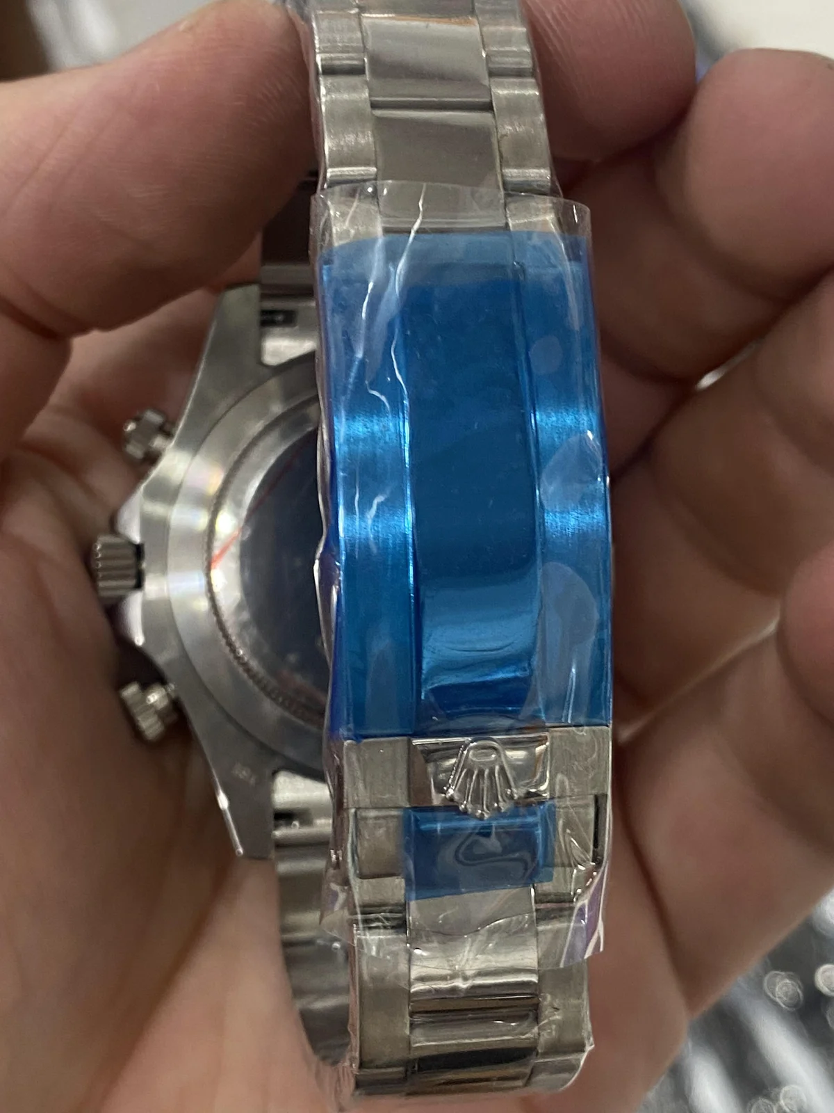 Grey Market Watches Pros and Cons - detail