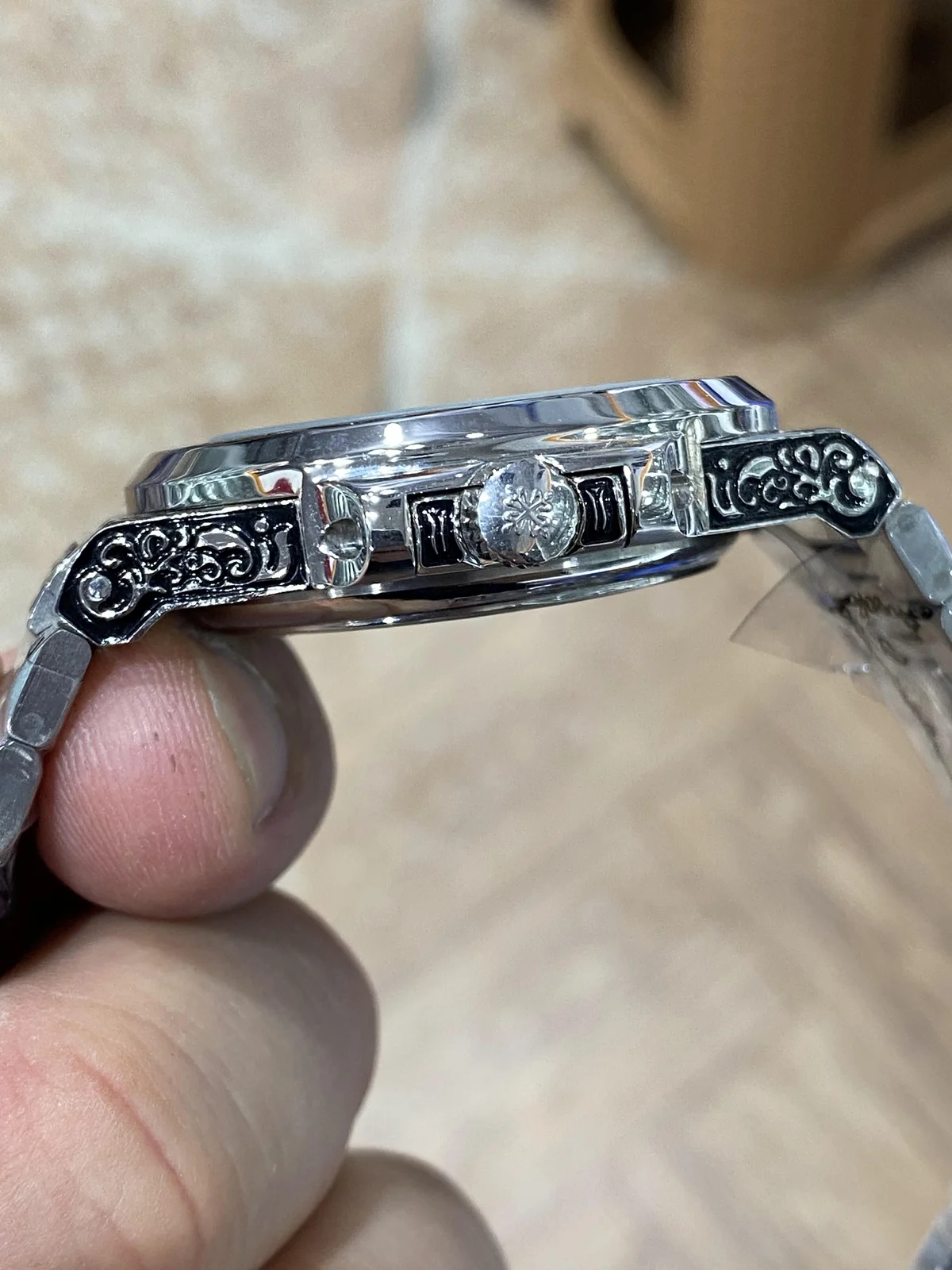 Geneva Seal Explained - detail