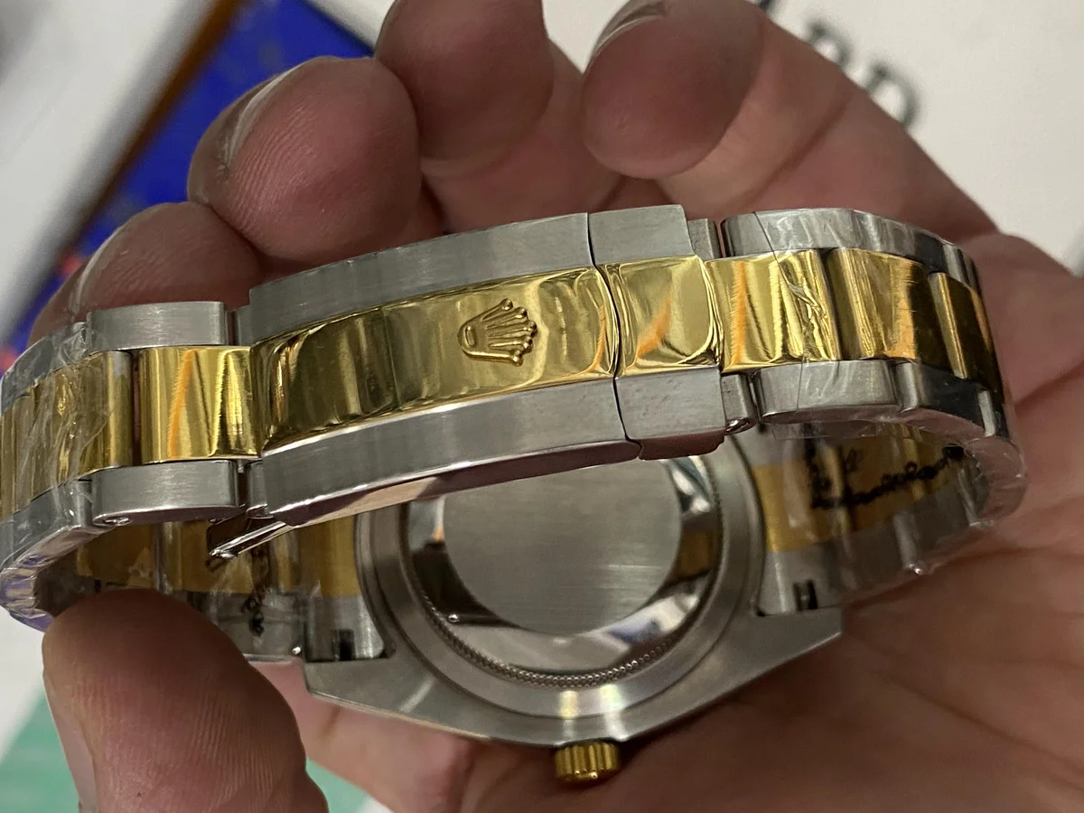 Rolex Explorer II Guide - detail