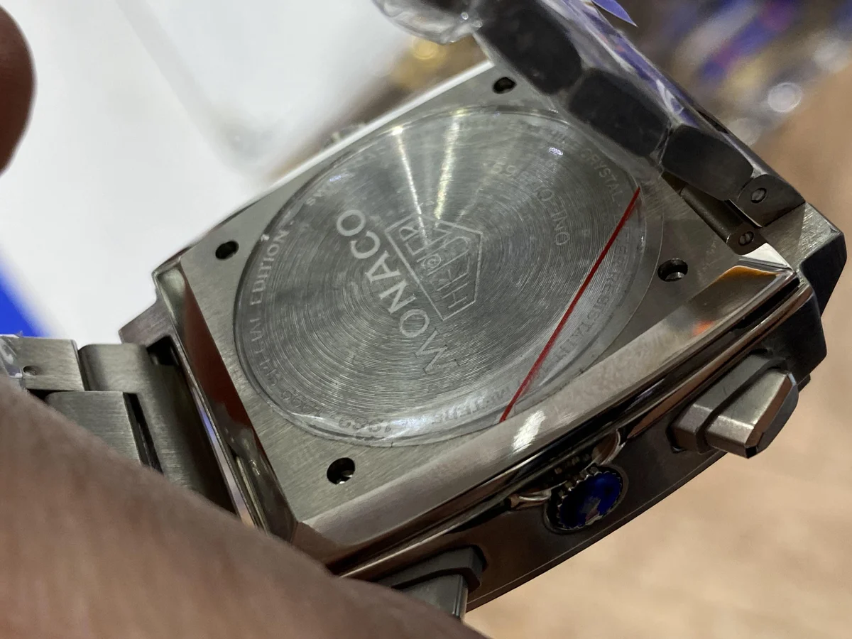 TAG Heuer Aquaracer Guide - detail