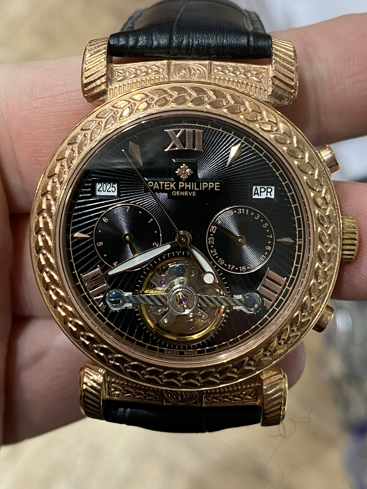 Best Luxury Watch Under 10000 - detail