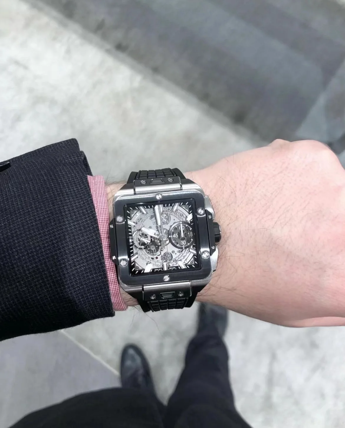 Omega Constellation Guide - detail