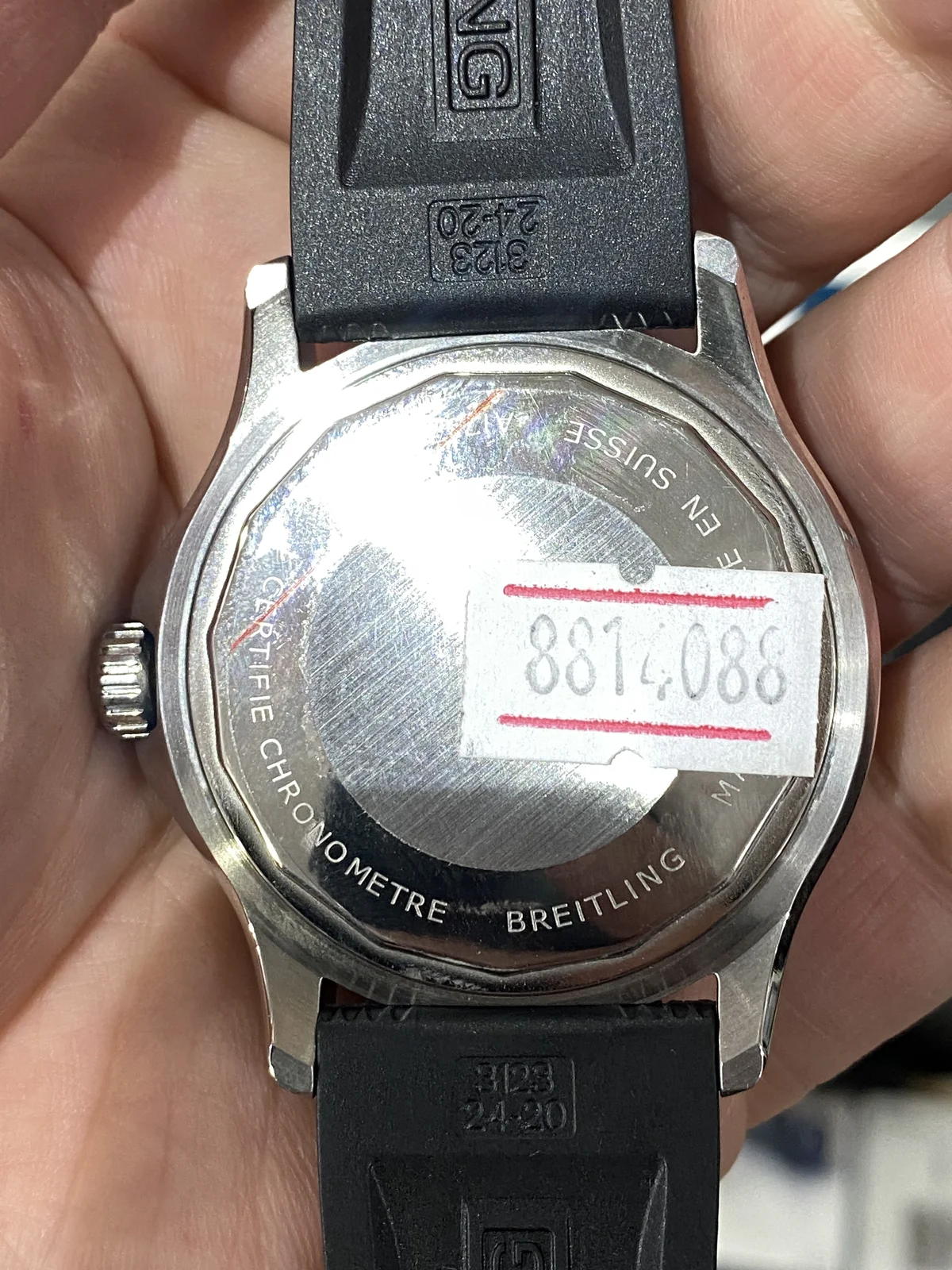 Breitling Superocean Guide - detail