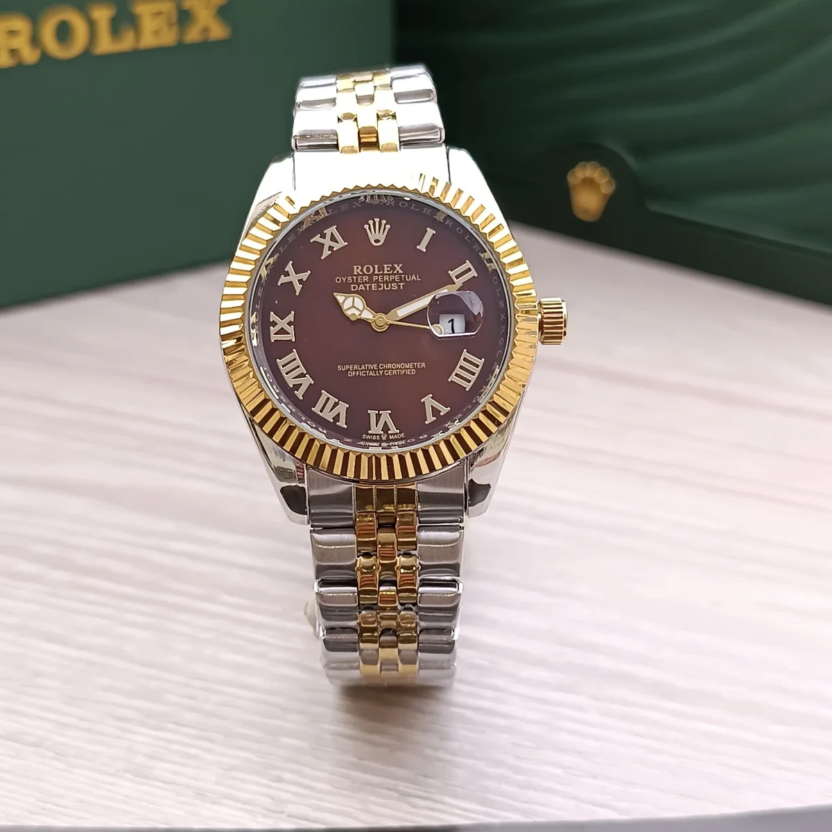 Rolex Datejust 36 vs 41 - detail