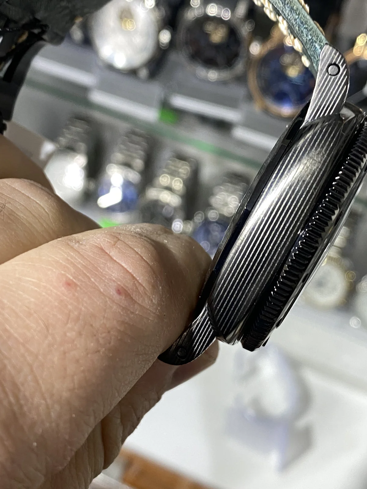 Panerai Luminor Review 2026 - detail