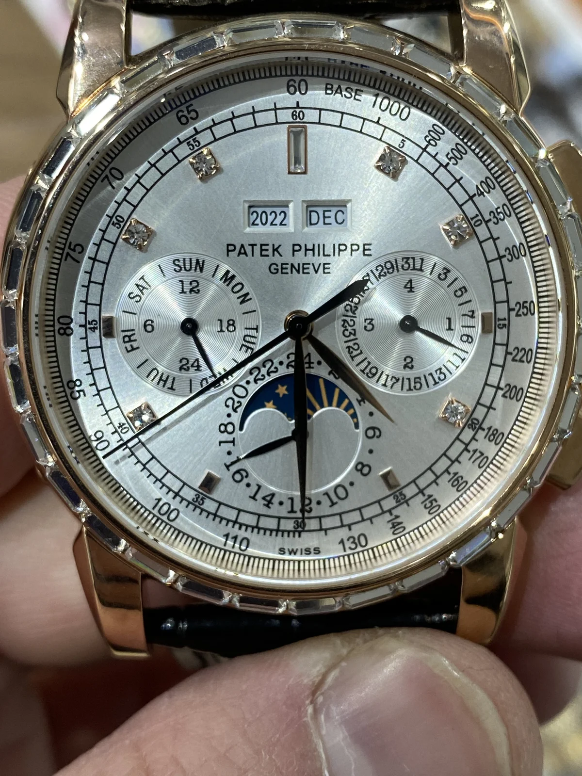 Patek Philippe Calatrava Reference Guide - detail